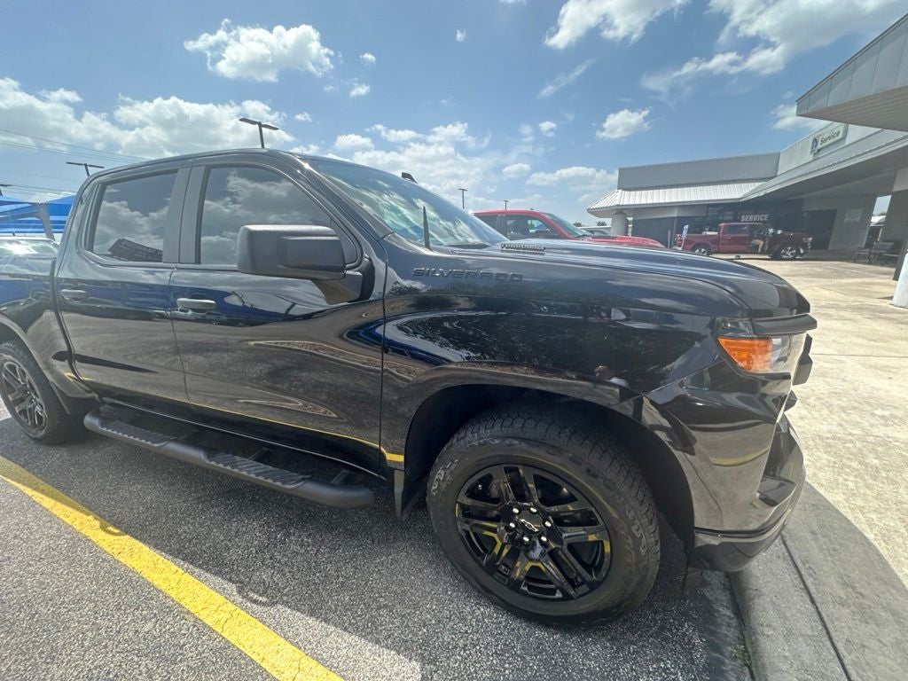 2025 Chevrolet Silverado 1500 2WD Crew Cab Short Bed Custom