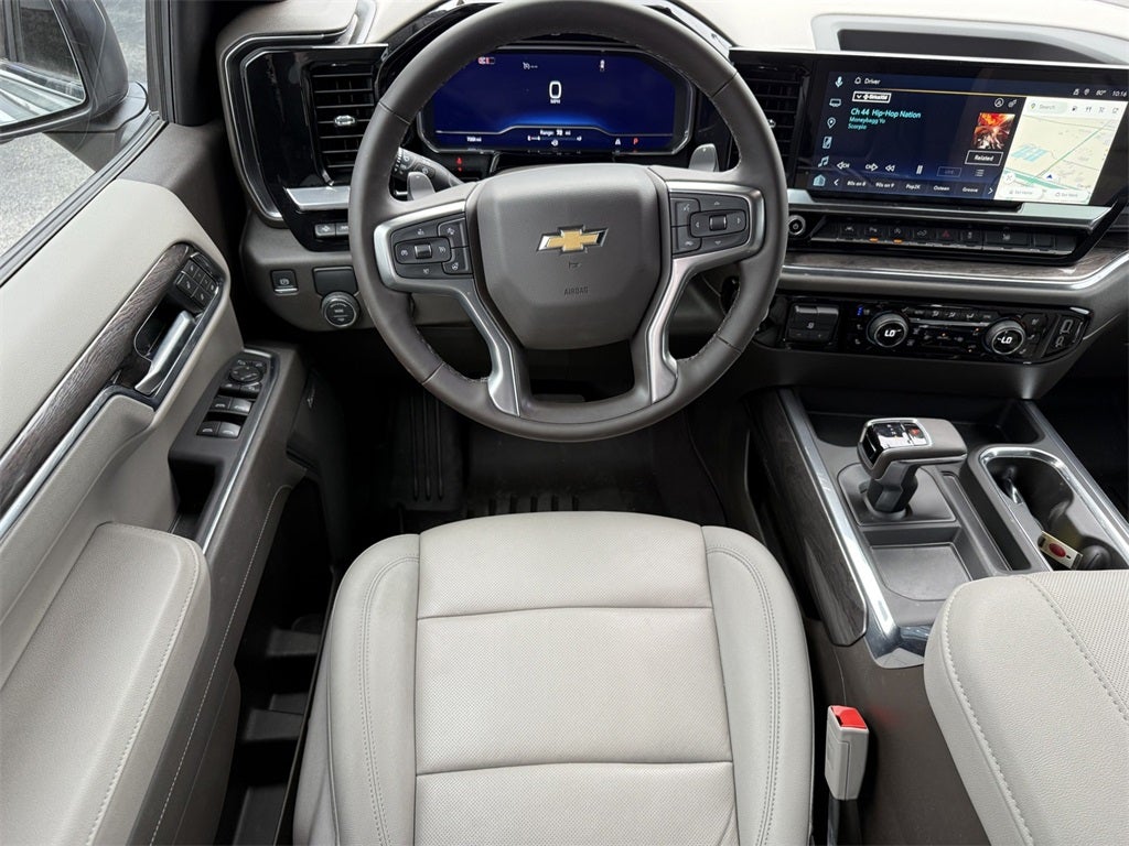 2025 Chevrolet Silverado 1500 2WD Crew Cab Short Bed LTZ