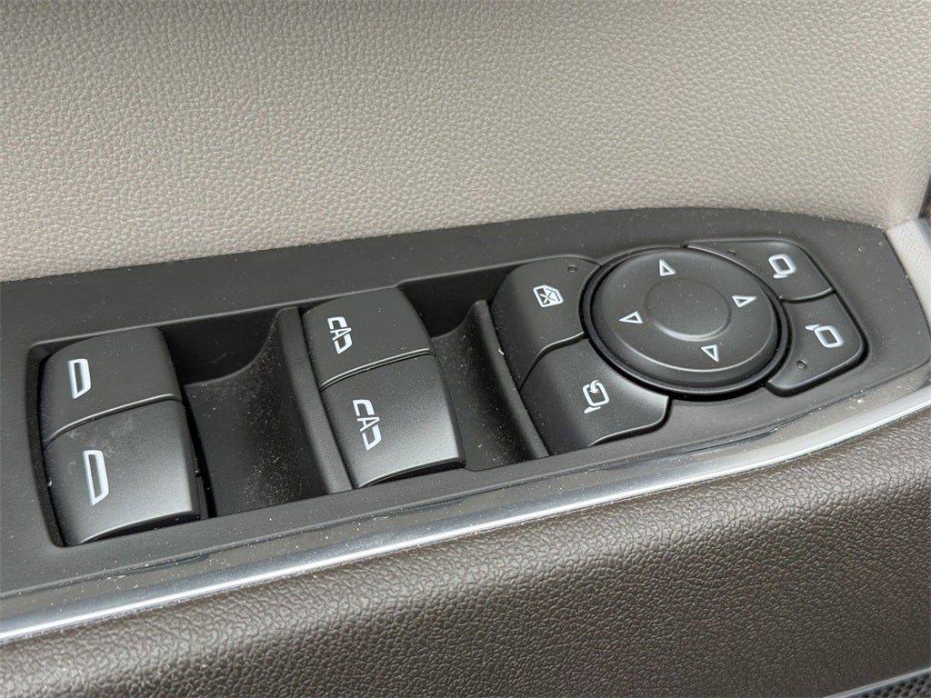 2025 Chevrolet Silverado 1500 2WD Crew Cab Short Bed LTZ