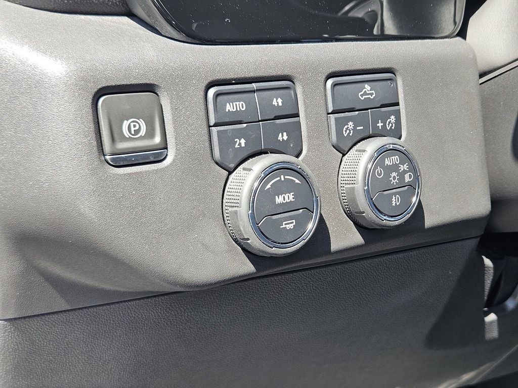2023 Chevrolet Silverado 1500 4WD Crew Cab Short Bed LT Trail Boss