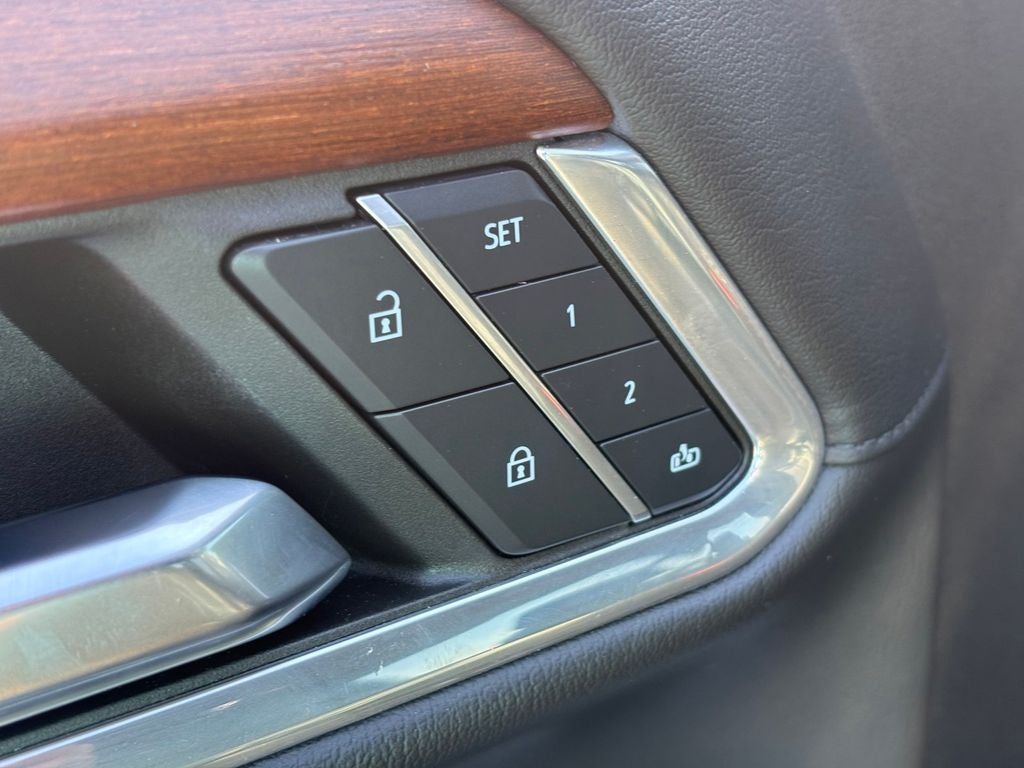 2023 GMC Sierra 1500 2WD Crew Cab Short Box Denali