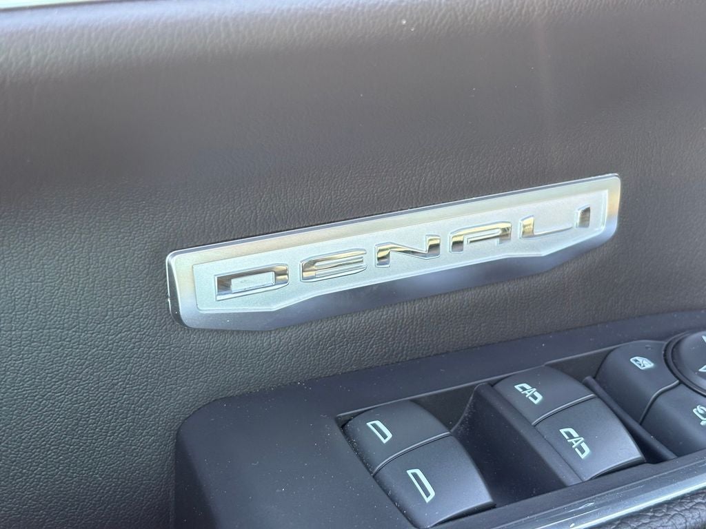2023 GMC Sierra 1500 2WD Crew Cab Short Box Denali