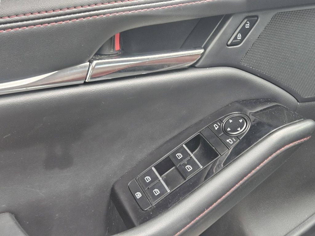 2025 Mazda Mazda3 2.5 S Carbon Edition