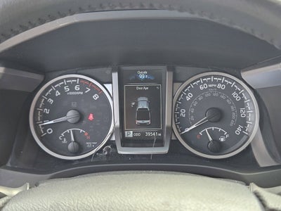 2022 Toyota Tacoma SR5 V6