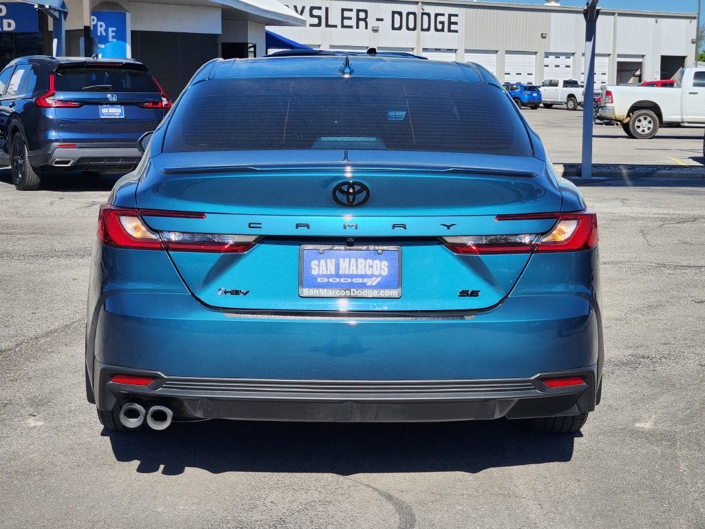 2025 Toyota Camry SE