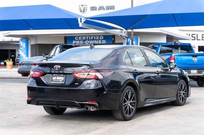 2024 Toyota Camry SE