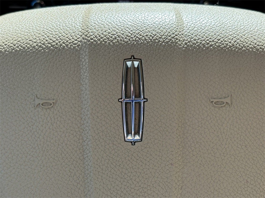 2007 Lincoln Navigator L Base