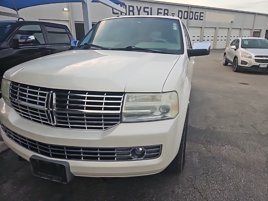 2007 Lincoln Navigator L Base