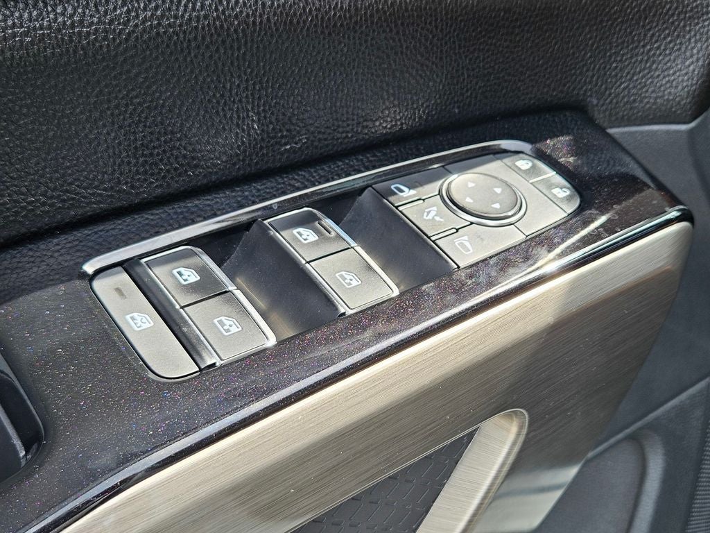 2022 Nissan Pathfinder Platinum 2WD