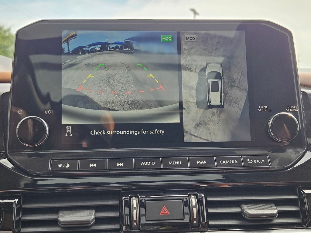 2022 Nissan Pathfinder Platinum 2WD