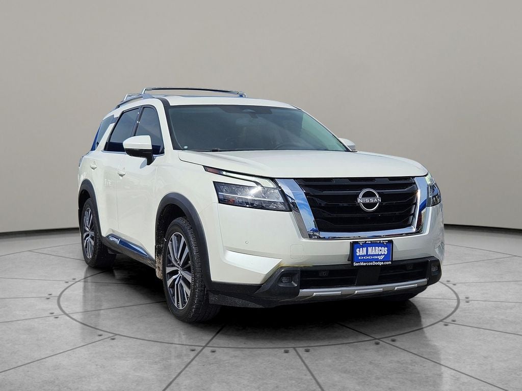 2022 Nissan Pathfinder Platinum 2WD