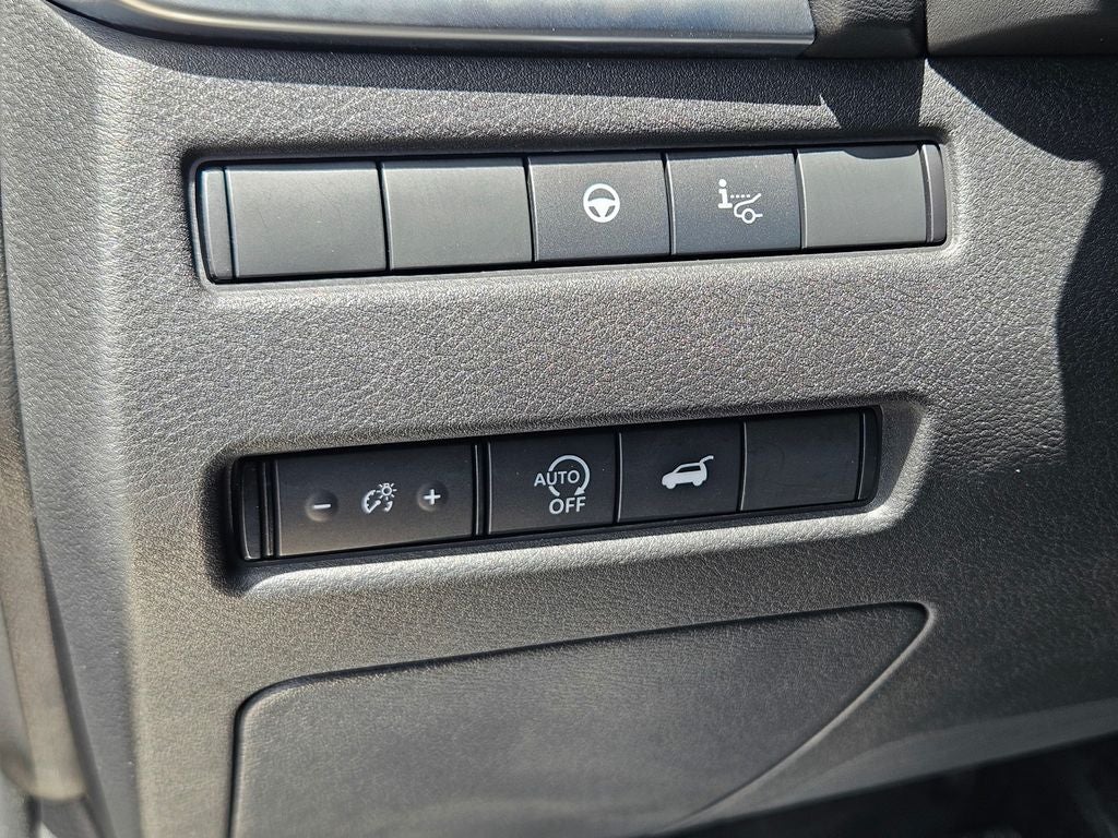 2025 Nissan Rogue SL FWD