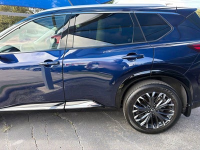 2025 Nissan Rogue Platinum FWD
