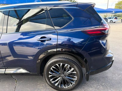 2025 Nissan Rogue Platinum FWD