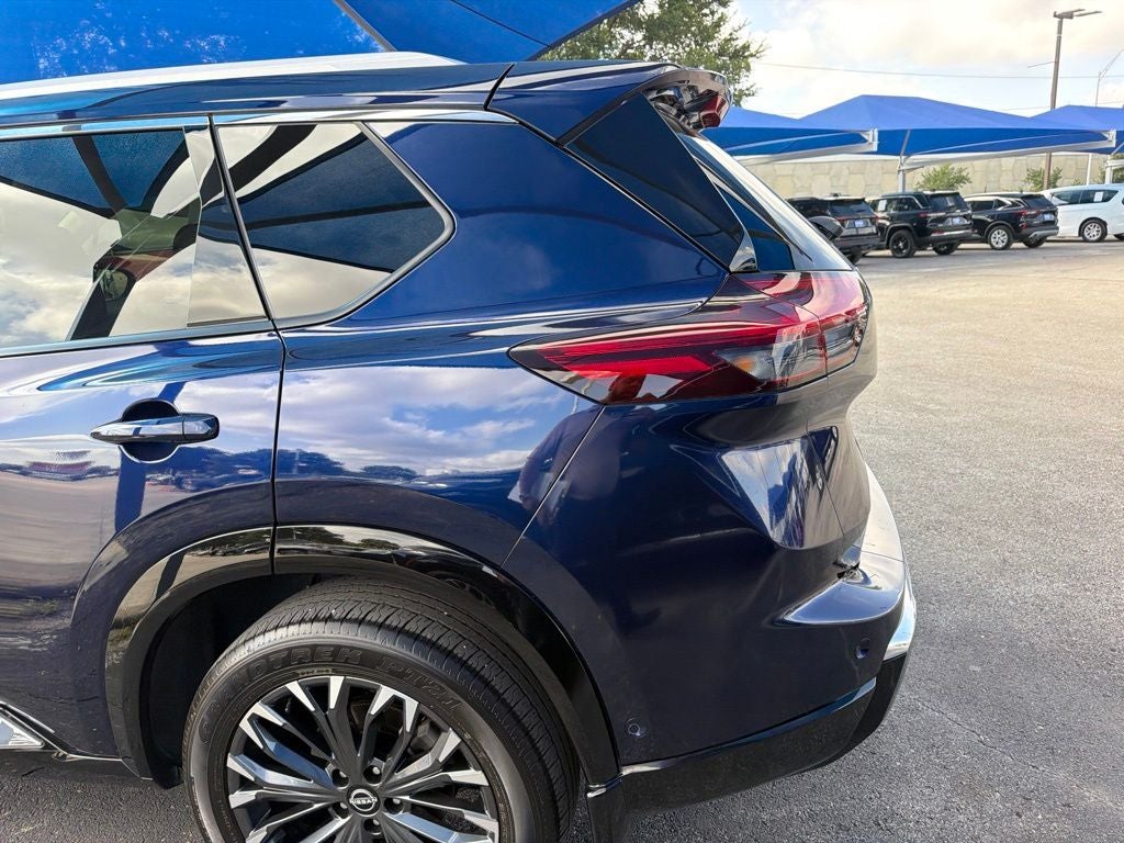 2025 Nissan Rogue Platinum FWD