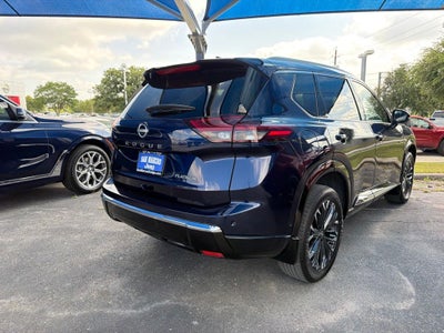2025 Nissan Rogue Platinum FWD