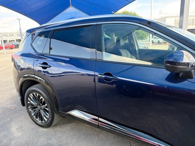 2025 Nissan Rogue Platinum FWD