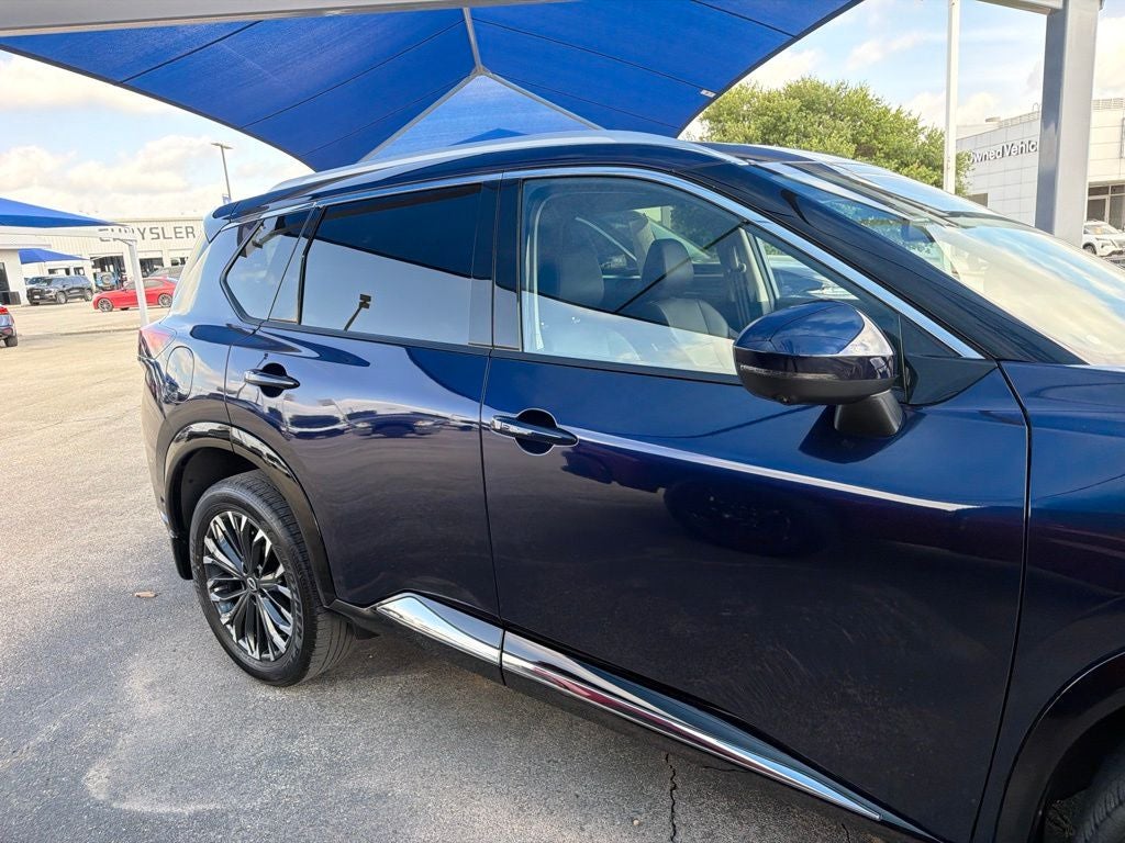 2025 Nissan Rogue Platinum FWD