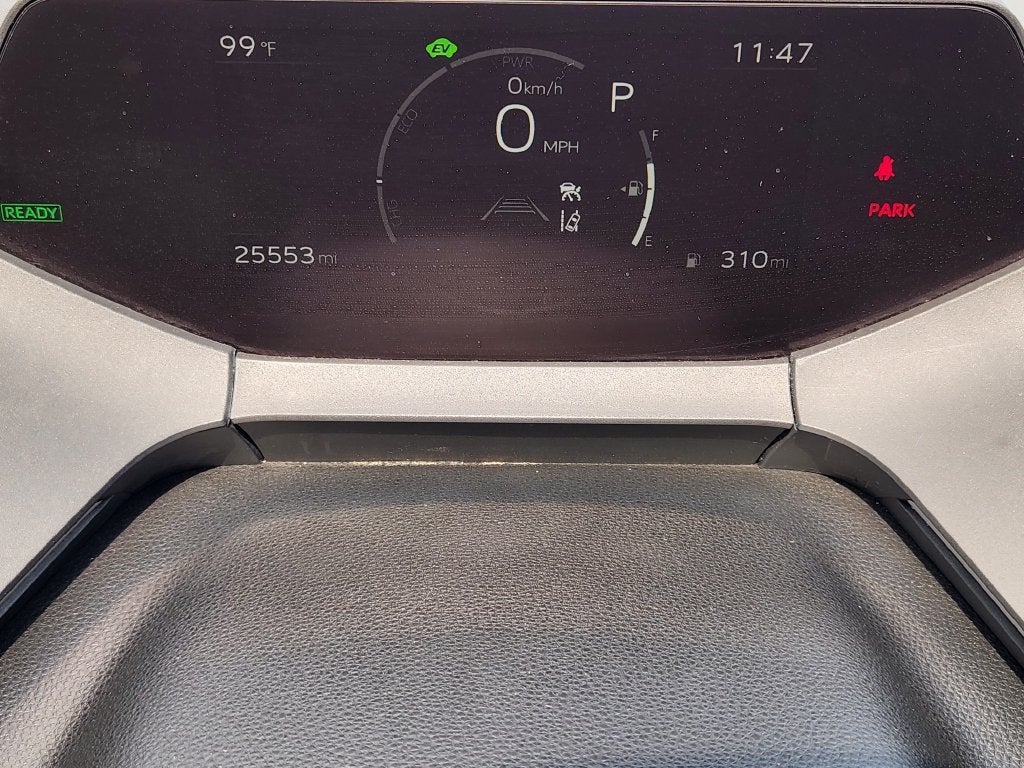 2025 Toyota Prius LE