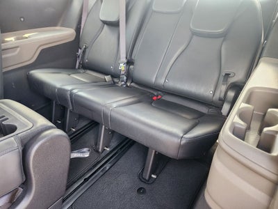 2025 Kia Carnival LXS