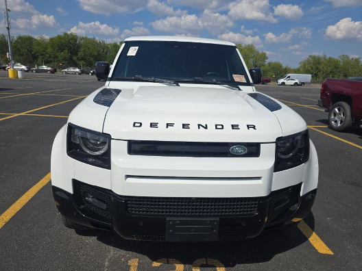 2024 Land Rover Defender 130 130 P400 X-Dynamic SE