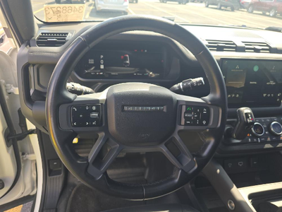 2024 Land Rover Defender 130 130 P400 X-Dynamic SE