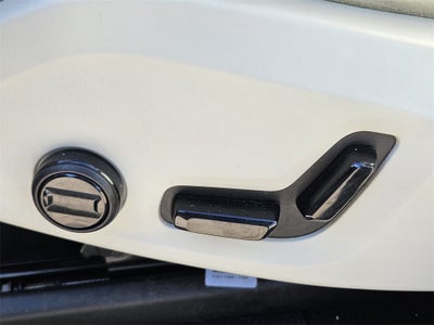 2020 Volvo XC90 T6 Momentum 6 Passenger