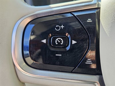 2020 Volvo XC90 T6 Momentum 6 Passenger