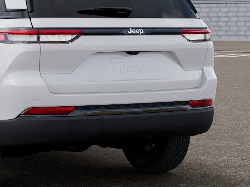 2027 Jeep Grand Cherokee GRAND CHEROKEE LAREDO X 4X2