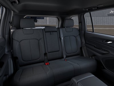 2027 Jeep Grand Cherokee GRAND CHEROKEE LAREDO X 4X2